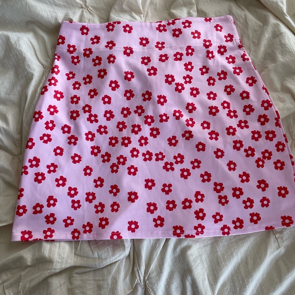 Y2K Style Pink mini skirt with red flowers from Romwe